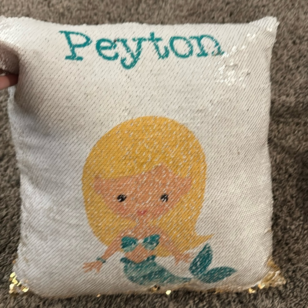 Flip Peyton Pillow